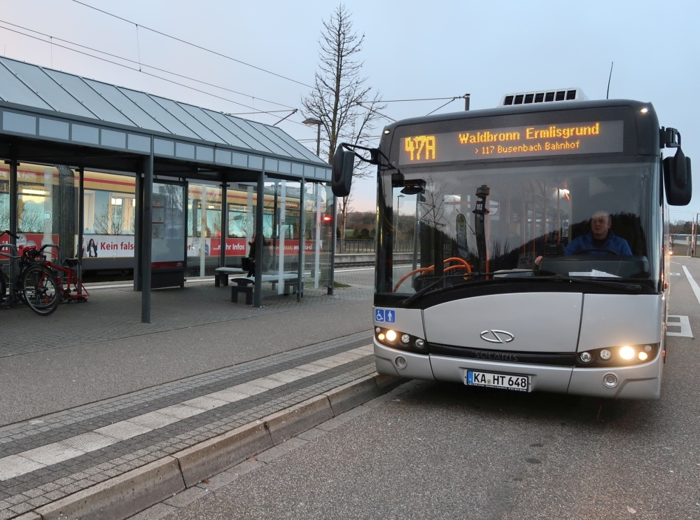 Bus 47 > 117 vom Zündhütle über Palmbach - Waldbronn zum Bahnhof Busenbach